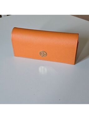 Tory Burch glasses case color orange